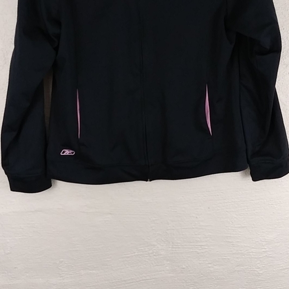 𝅺Reebox Breast Cancer Awareness Black Pink  Detail Long Sleeve Zip Up Jacket - Picture 4 of 10